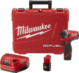 MILWAUKEE IMPACT DRIVER KIT